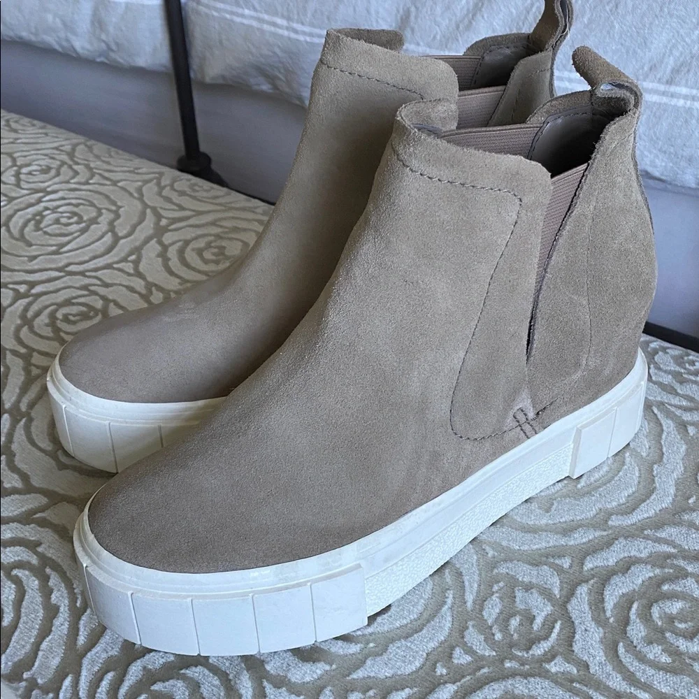 Dolce Vita Zabie Suede Wedge Ankle Sneaker/Boot, Size 7M - Picture 8 of 8